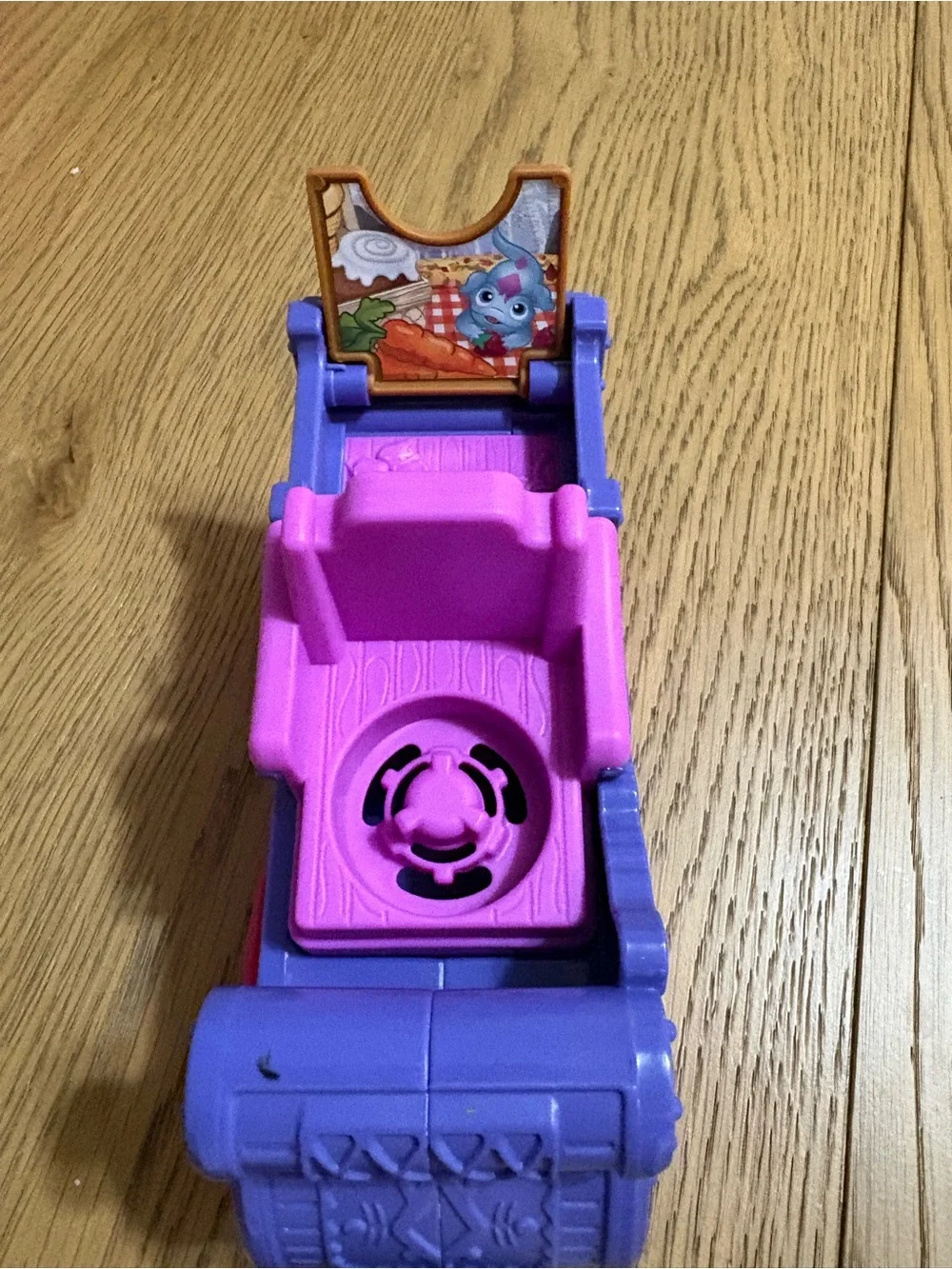 Little People Purple & Pink frozen sleigh with Sven Playset